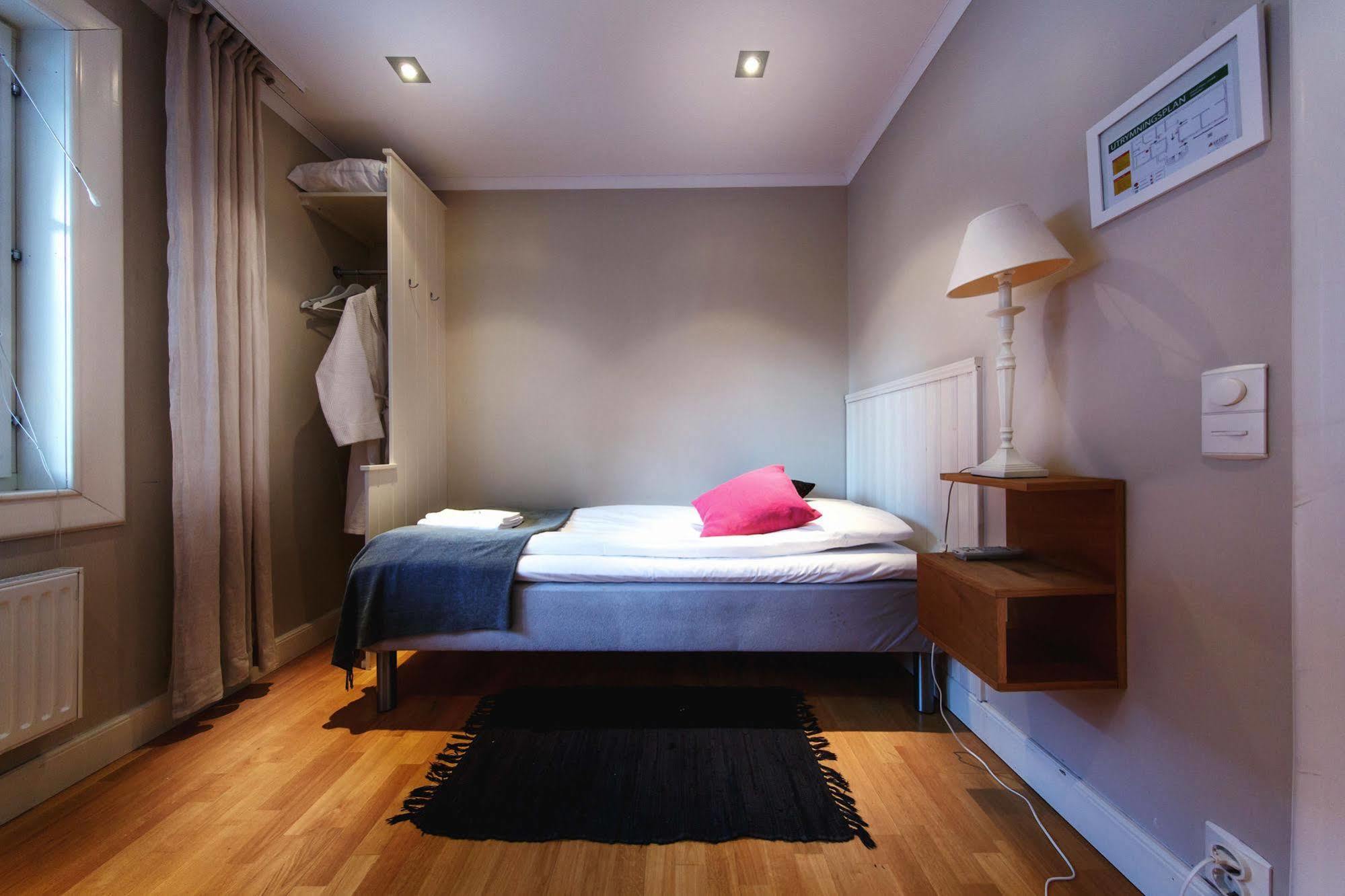 Hotell Pilen Umeå Extérieur photo