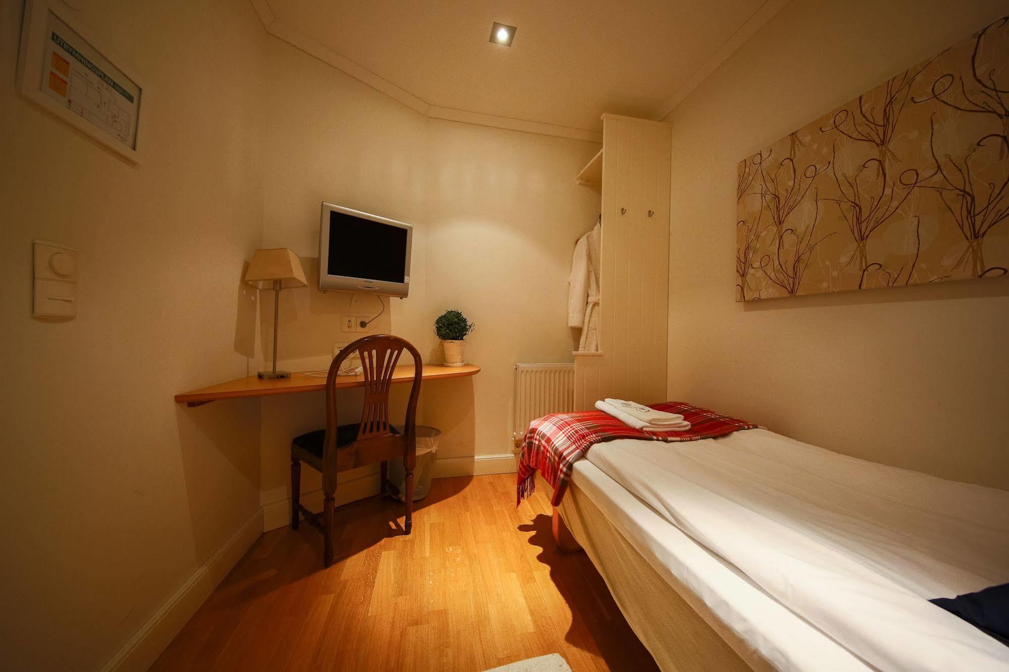 Hotell Pilen Umeå Extérieur photo